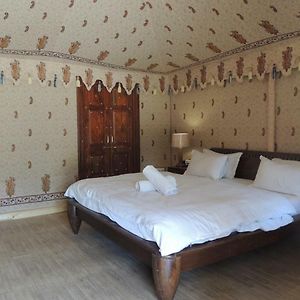 Habitación con Cama King